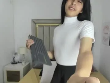 missvalery_1 – webcam model profile photo Image 15