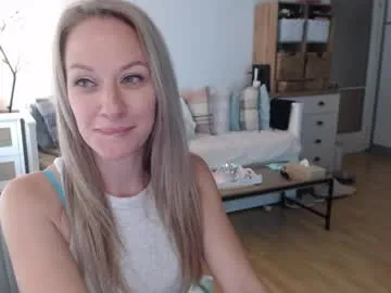 MartinaGucci – webcam model profile photo Image 14