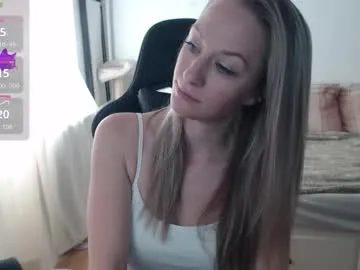 MartinaGucci – webcam model profile photo Image 18