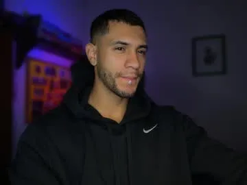 Daphne_Beaumont – webcam model profile photo Image 4