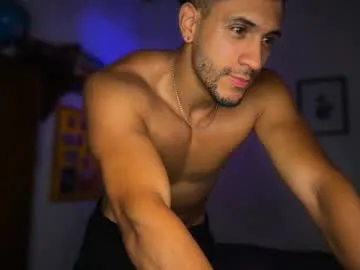 Daphne_Beaumont – webcam model profile photo Image 6