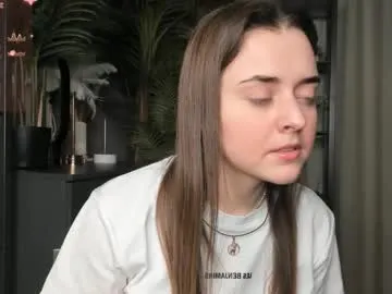 AmyBelmontt – webcam model profile photo Image 10