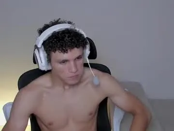 AvaHulww – webcam model profile photo Image 14