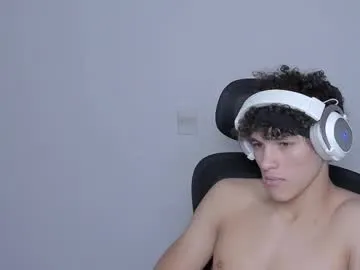 AvaHulww – webcam model profile photo Image 19