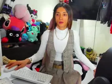 AmelieWilliams – webcam model profile photo Image 5