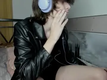 alex_islive – webcam model profile photo Image 11