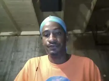 AuryPineda – webcam model profile photo Image 11