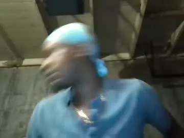 AuryPineda – webcam model profile photo Image 2