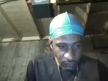 AuryPineda – webcam model profile photo Image 3