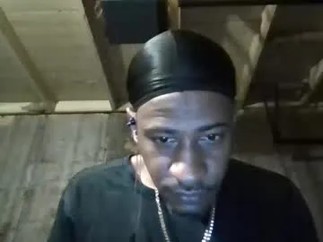 AuryPineda – webcam model profile photo Image 7