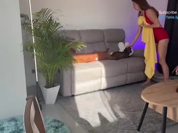 FoxxyMilf – webcam model profile photo Image 3