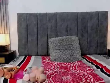 MavisReeve – webcam model profile photo Image 13