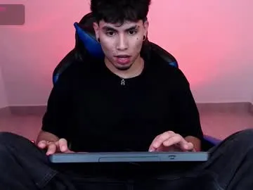 Amelie_Lopez – webcam model profile photo Image 9