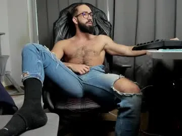 LaraOlsen – webcam model profile photo Image 2