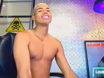 Lililth_Capri77 – webcam model profile photo Image 18