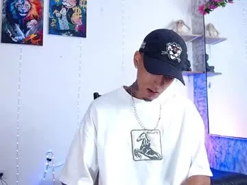 MartinaGucci – webcam model profile photo Image 9