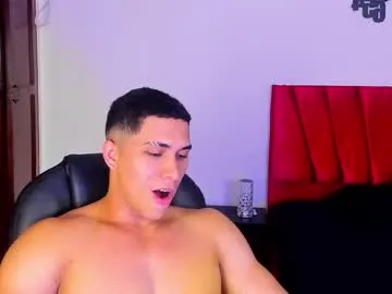 MADE_IN_LONDON – webcam model profile photo Image 5