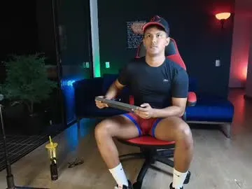 AvaHulww – webcam model profile photo Image 13