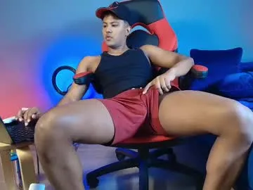 AvaHulww – webcam model profile photo Image 6