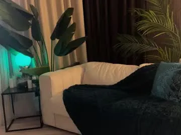 KarolRusso – webcam model profile photo Image 18