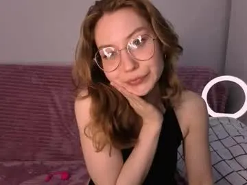 CassieGil – webcam model profile photo Image 5