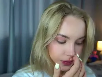 CassieGil – webcam model profile photo Image 8