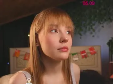 CassieGil – webcam model profile photo Image 15