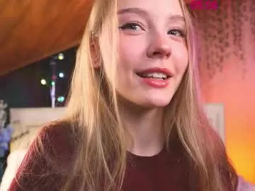 CassieGil – webcam model profile photo Image 7