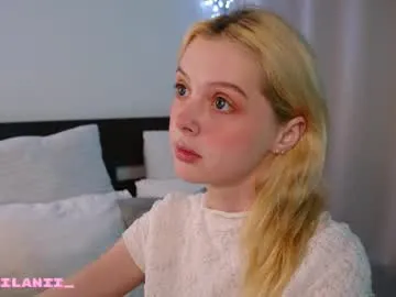 SkyLumen – webcam model profile photo Image 13