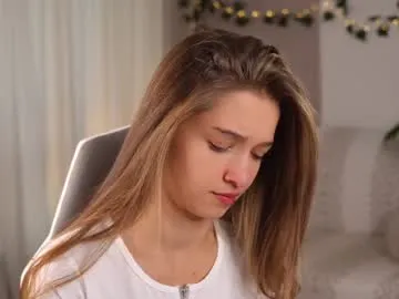 Alikams – webcam model profile photo Image 19