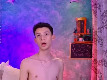 Wolfie51 – webcam model profile photo Image 18