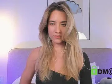 Alikams – webcam model profile photo Image 2