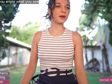 Daphne_Beaumont – webcam model profile photo Image 14