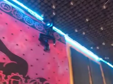 SkyLumen – webcam model profile photo Image 3