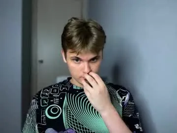 mrgreeneyes01 – webcam model profile photo Image 12