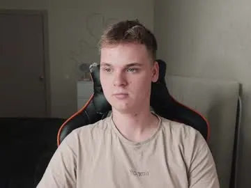 mrgreeneyes01 – webcam model profile photo Image 17