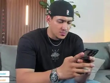 Adelle_Vixen – webcam model profile photo Image 3