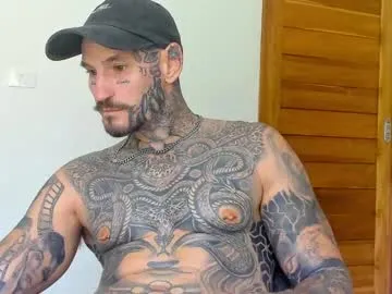 DenLina – webcam model profile photo Image 14