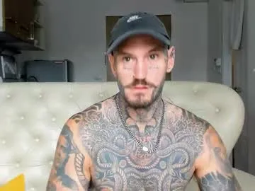 DenLina – webcam model profile photo Image 16