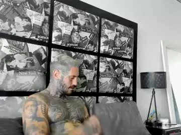 DenLina – webcam model profile photo Image 2