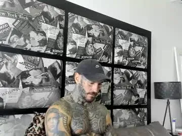 DenLina – webcam model profile photo Image 3