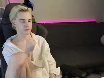 NiaPineda – webcam model profile photo Image 2