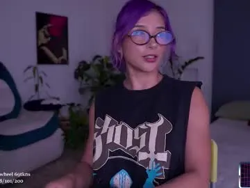 AmyBelmontt – webcam model profile photo Image 12