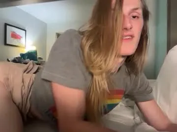 LauraFord – webcam model profile photo Image 5