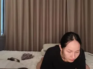 ArianaSole – webcam model profile photo Image 9