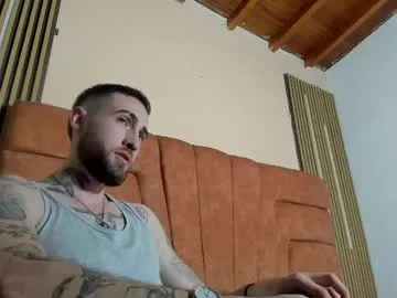 LauraFord – webcam model profile photo Image 12