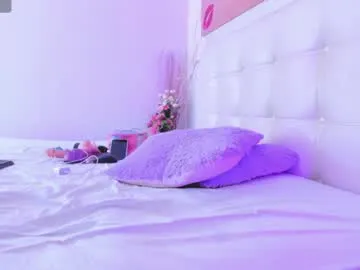 queen_sophie_m – webcam model profile photo Image 16