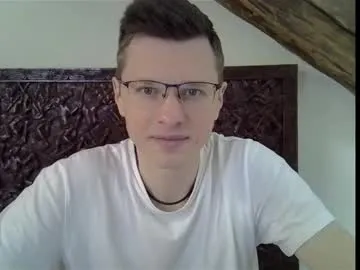 MartinaWolf – webcam model profile photo Image 3