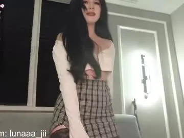 Victoria__Queen – webcam model profile photo Image 8