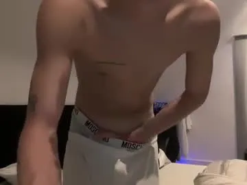 GiaRos – webcam model profile photo Image 5